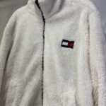 TOMMY HILFIGER リバーシブル ボアフリースジャケット アイボリー×ネイビー