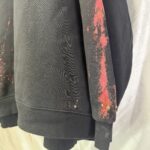 スタッズ×ペイント デザイン プルオーバーパーカー
