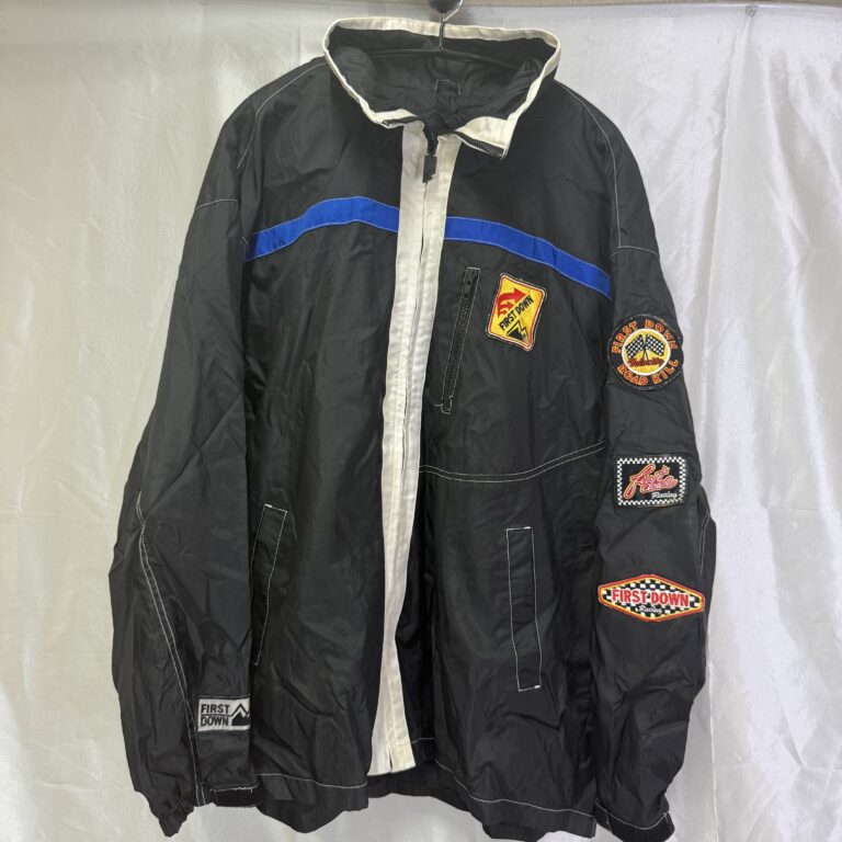 FIRST DOWN ナイロンジャケット